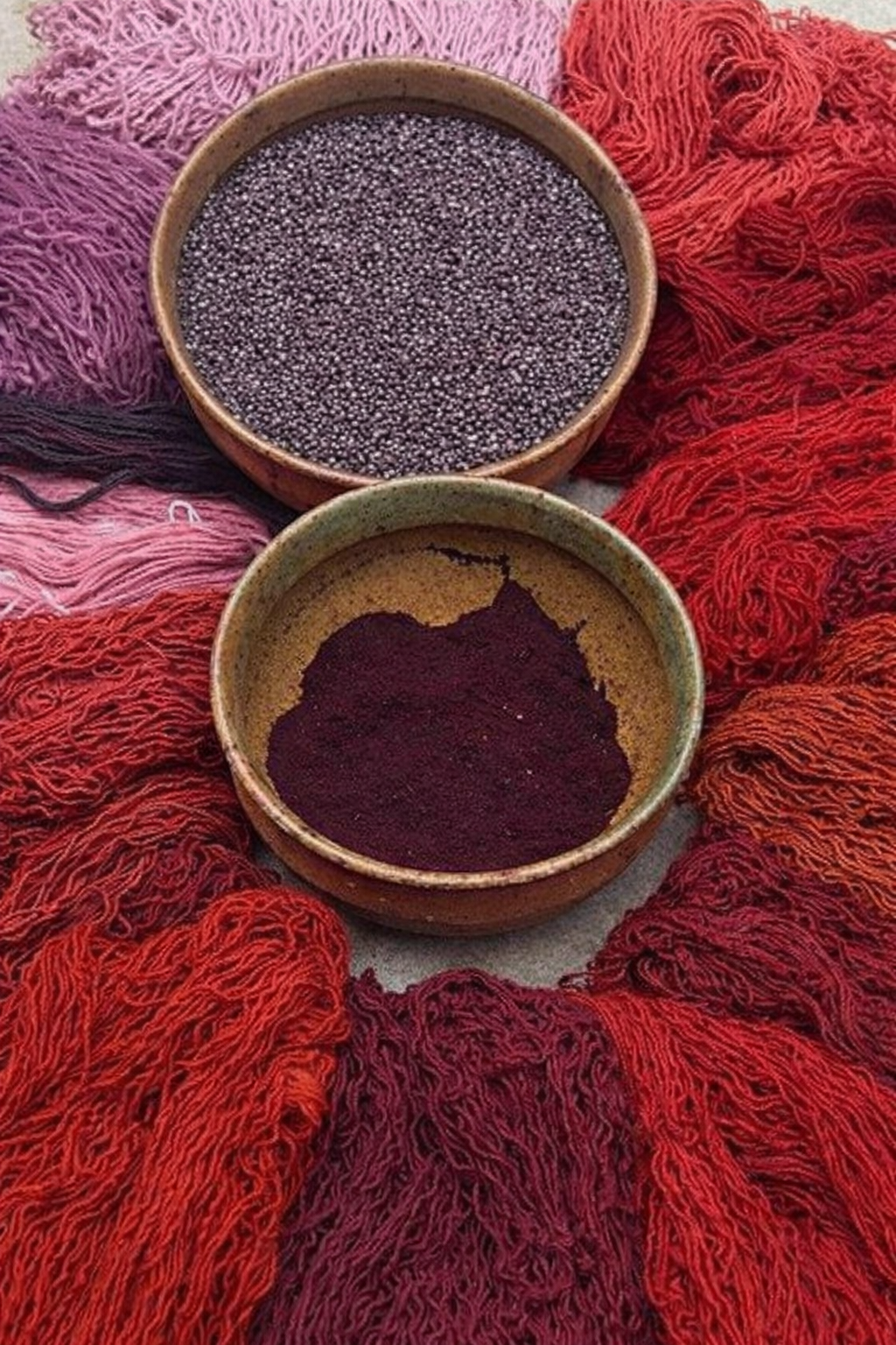 منشأ رنگ لاکی